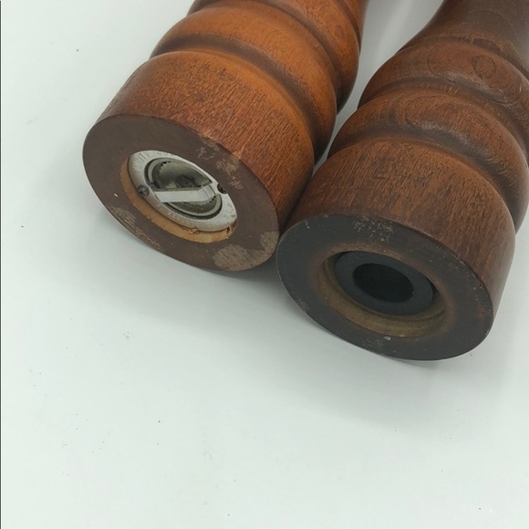 VTG VERITY SOUTHALL Salt Shaker & Pepper Grinder - Picture 4 of 6